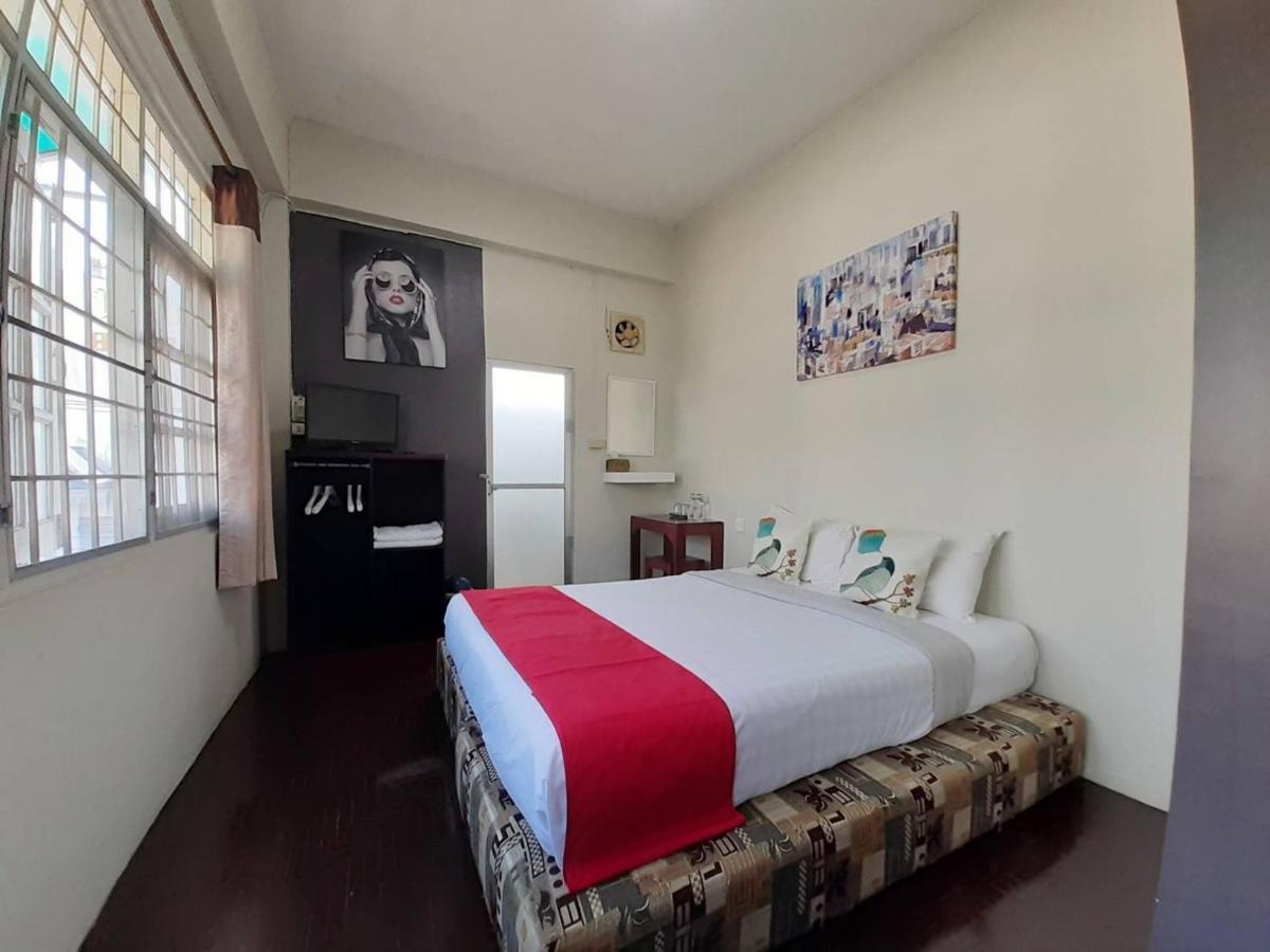 Born Guest House Чиангмай Экстерьер фото