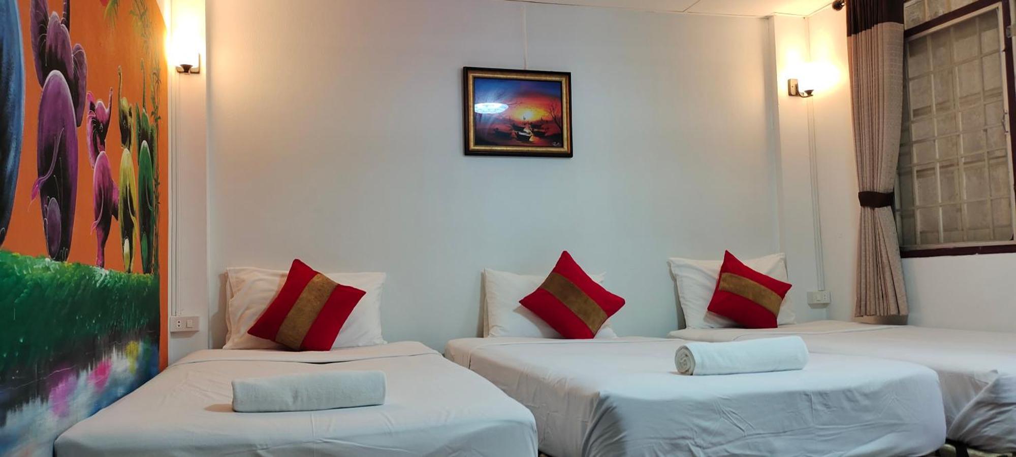 Born Guest House Чиангмай Экстерьер фото