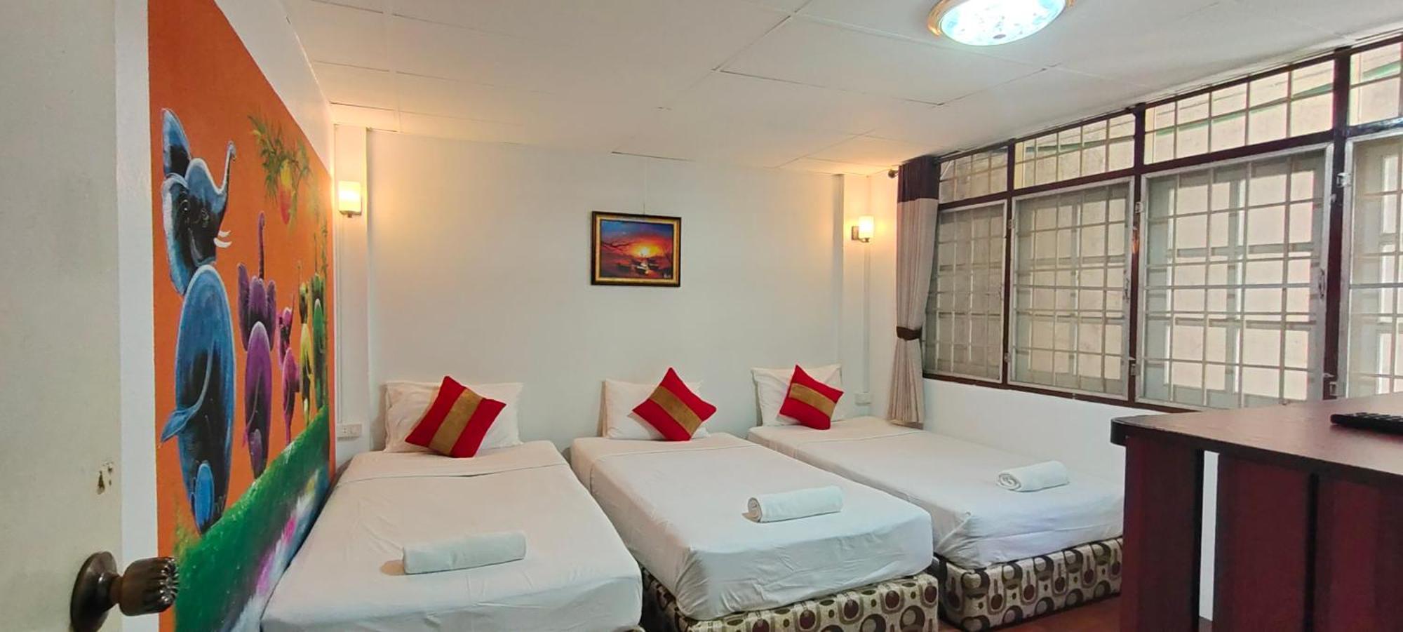 Born Guest House Чиангмай Экстерьер фото